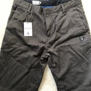 NWT Men’s Volcom VMonty short size 30